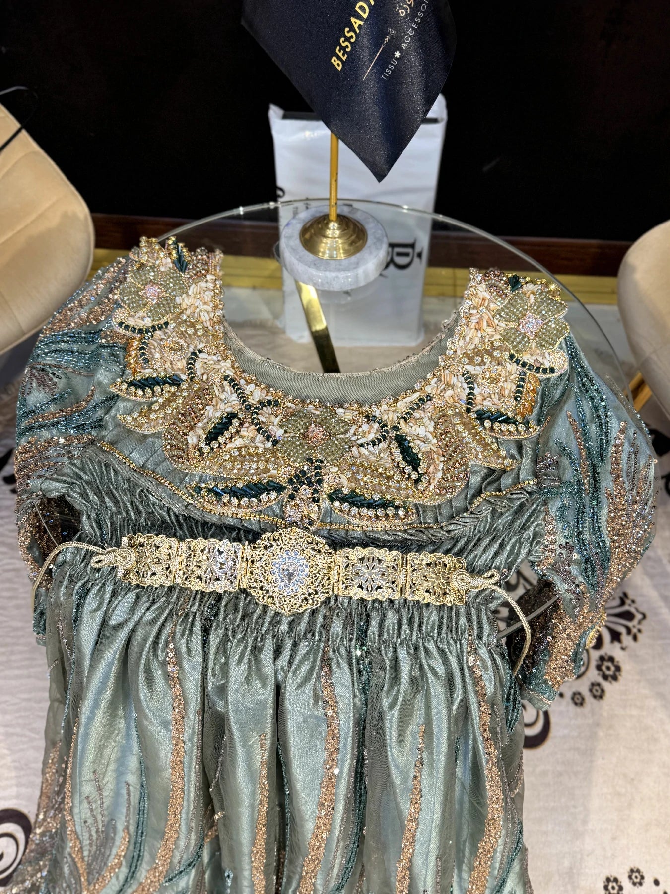 Blouza Carre ou Rond Sur Commande