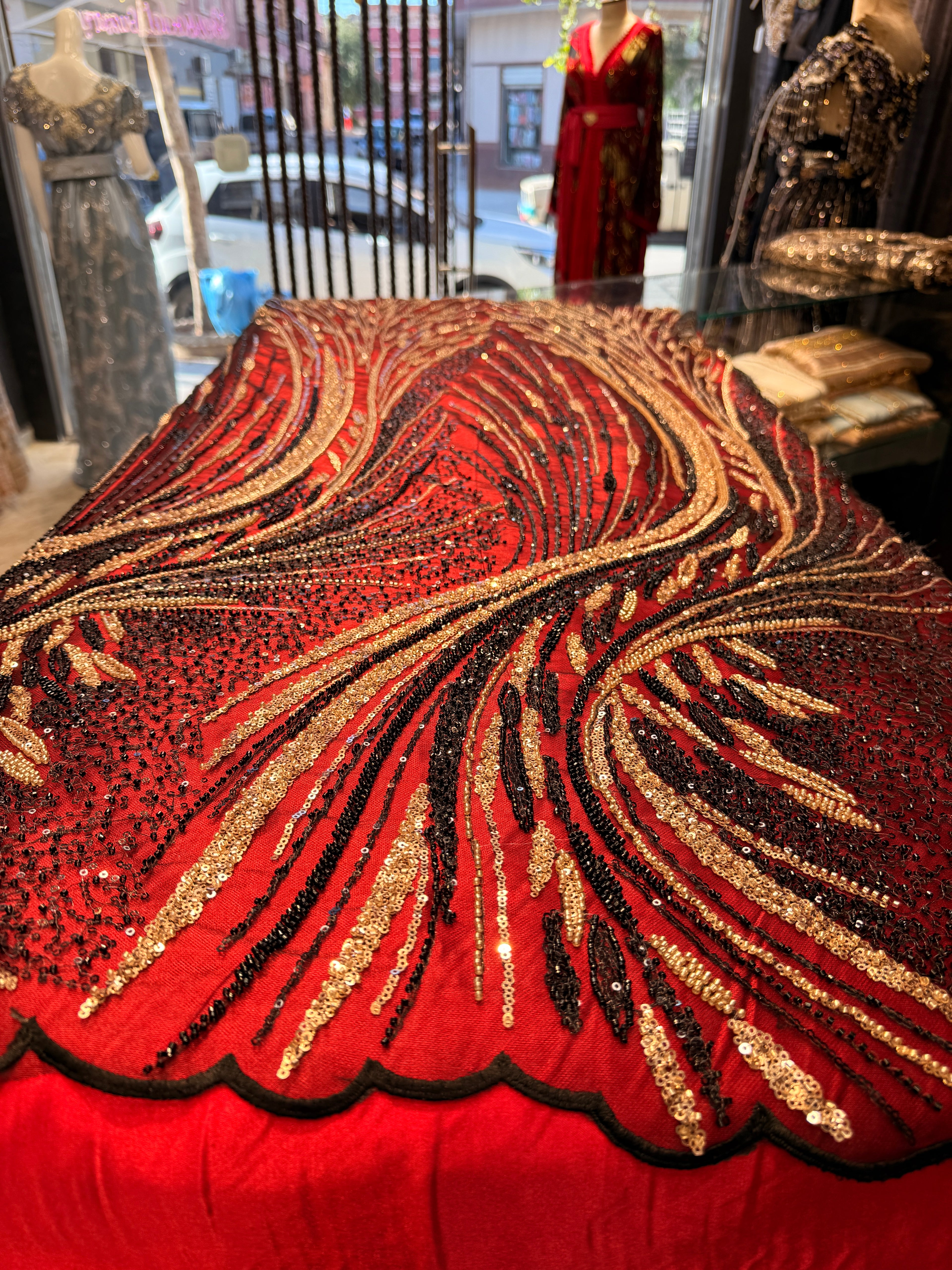 Tull Almas rouge