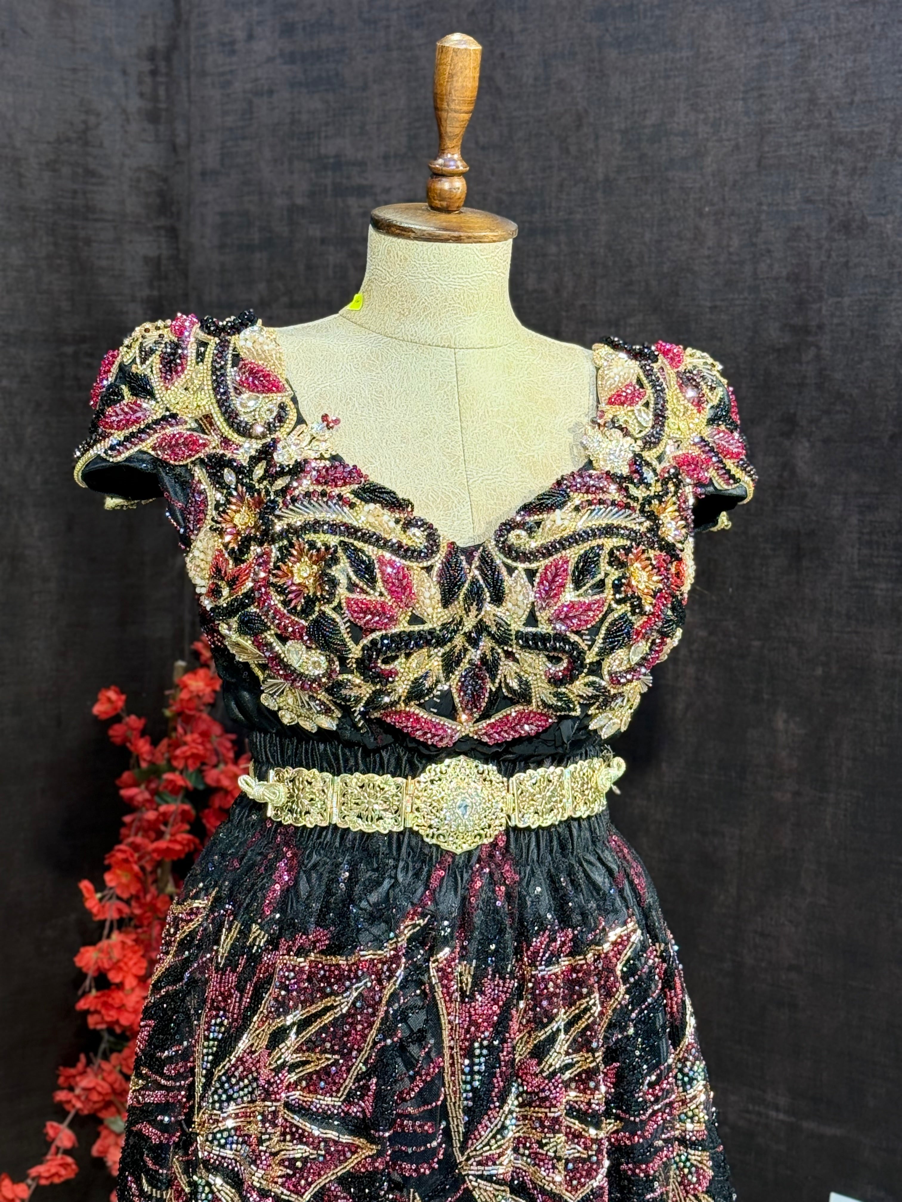 Model Bonne Tull Luxe