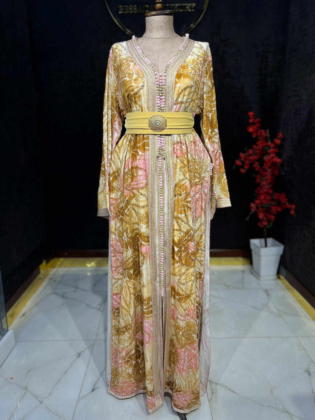 Caftan Beige Qatifet l'Hwa