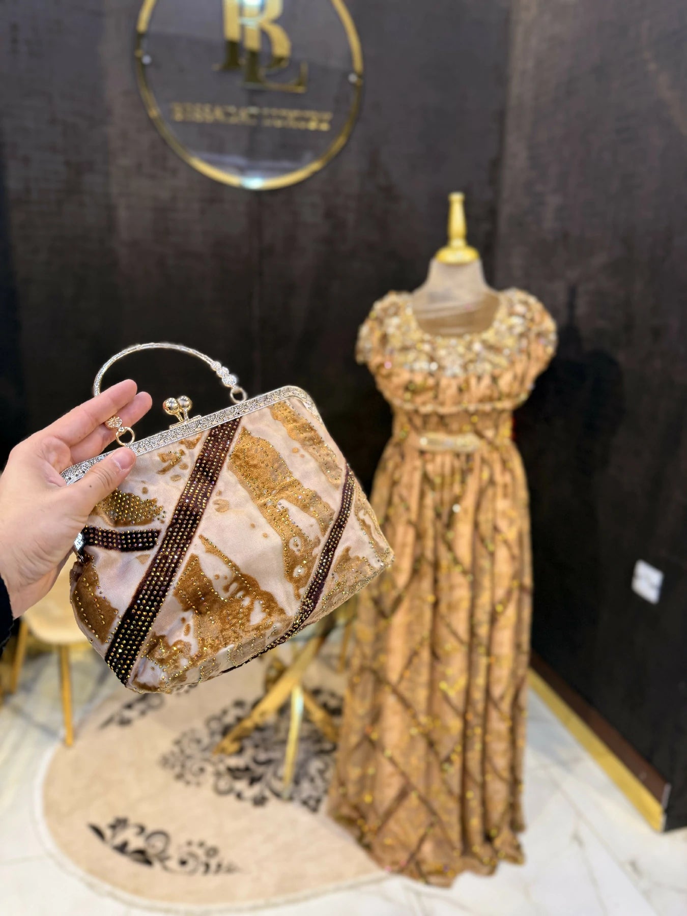 Blouza Qatifet L'Hwa Avec Pochette