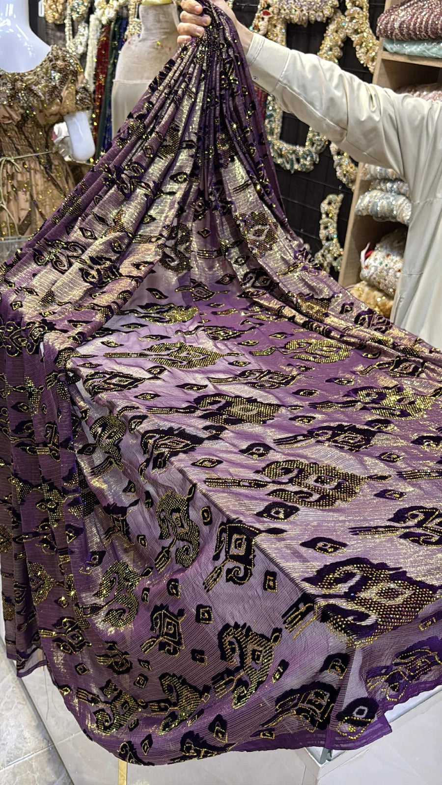 Model Khfif Chwiy Aubergine